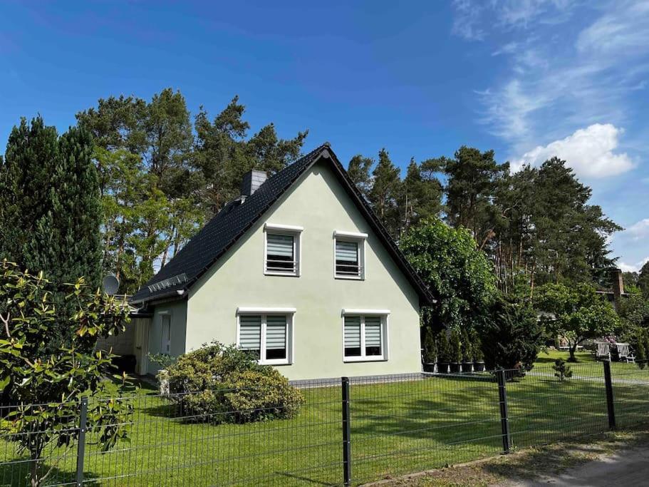 Apartament -Haus Am Waeldchen- Zehdenick Zewnętrze zdjęcie